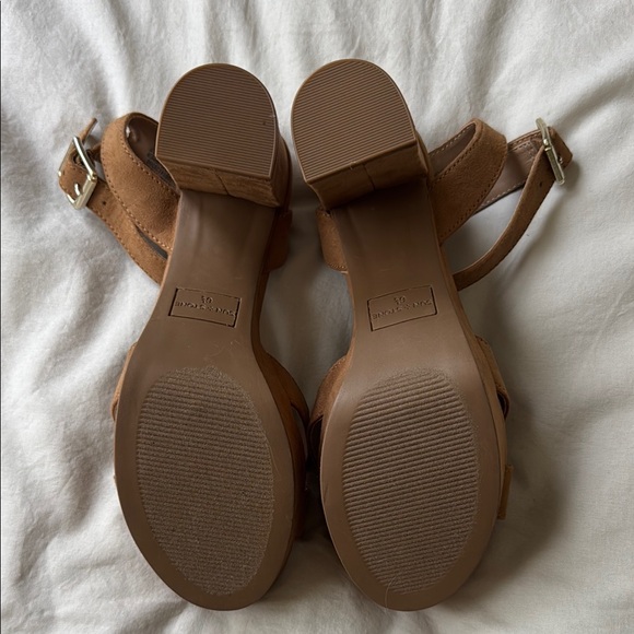 Sun + Stone Brown Block Heel Platform Sandals - Picture 4 of 4
